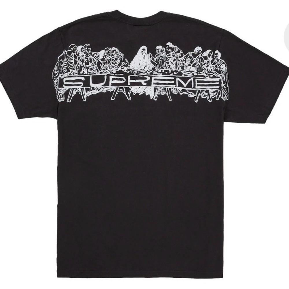 Supreme supper T-shirt, size extra large brand new in bag sold out fast